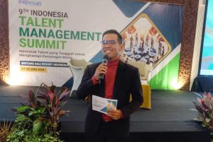 MC-ing 2 Days Conference of 9th Indonesia Talent Management Summit